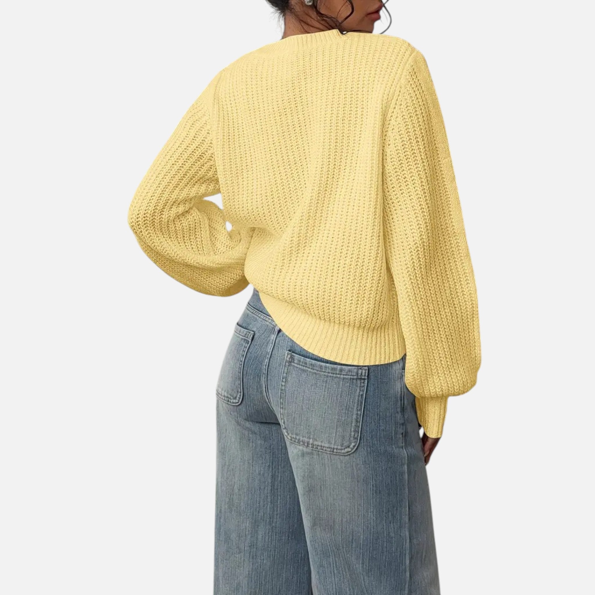 Belavyn | Womenâs Elegant Round-Neck Knit Sweater
