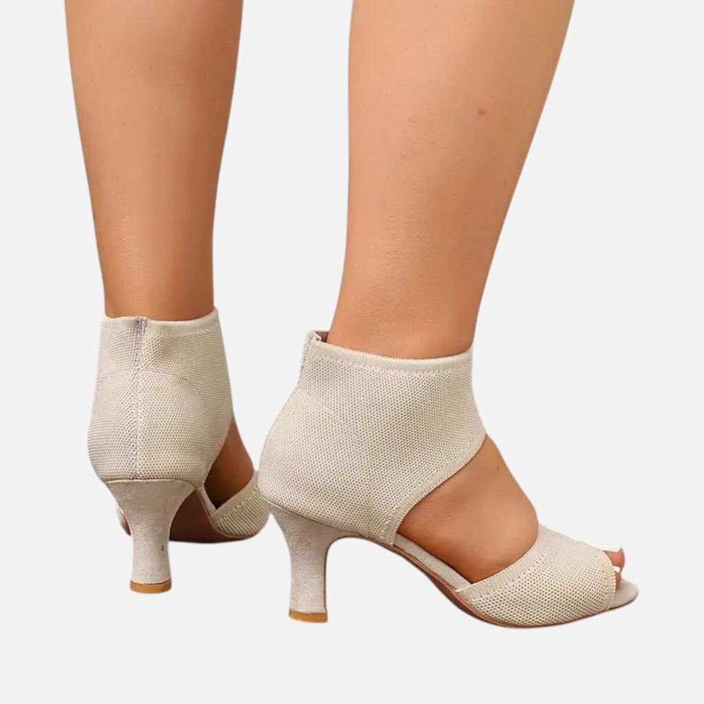 Belavyn | Womenâs Elegant Wide-Width Heeled Sandals